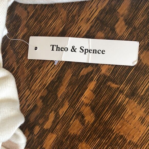 Theo & Spence long cream and latte long sweater - Picture 9 of 15